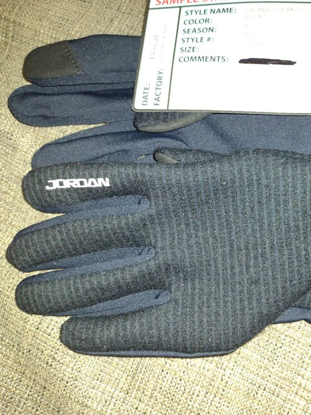 NWT Jordan Flight Knit Gloves, size large